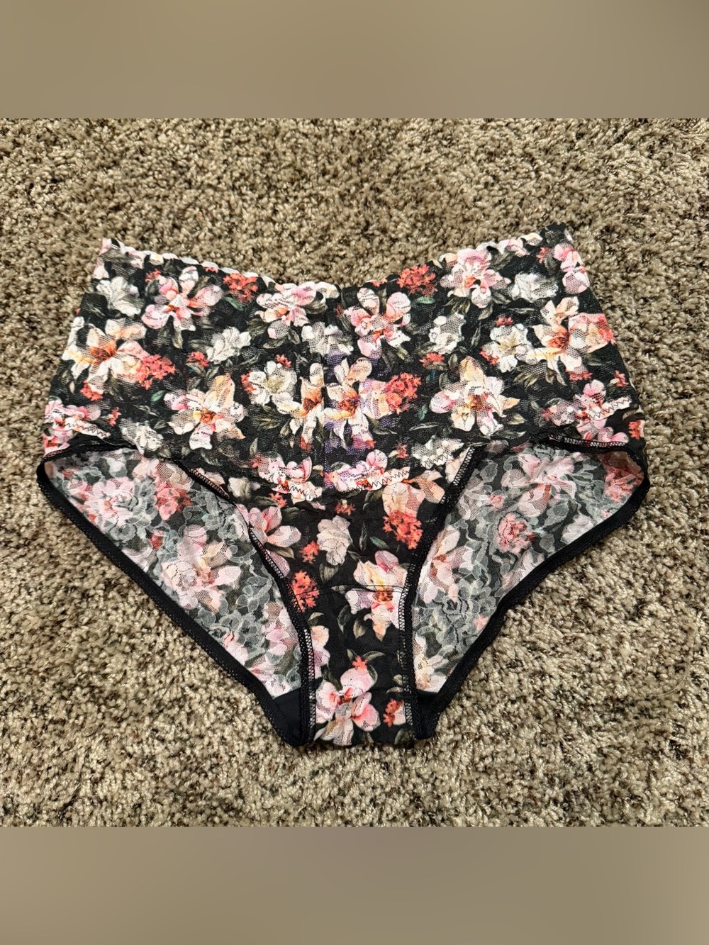 Hanky Panky NWT Black Floral Lace Retro V-Kini Panty